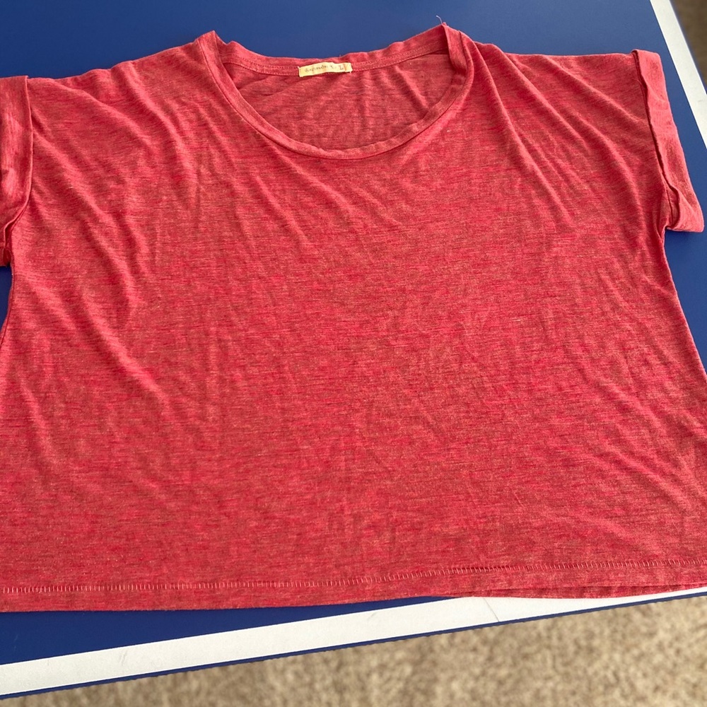 Red loose fitting crop tee
